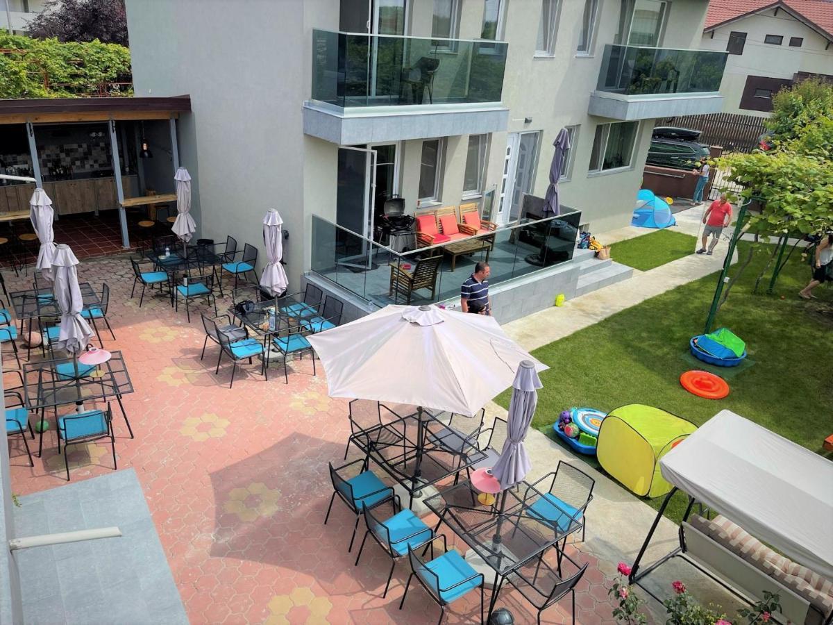 Pensiunea Caluda Hotel นาโวดาริ ภายนอก รูปภาพ
